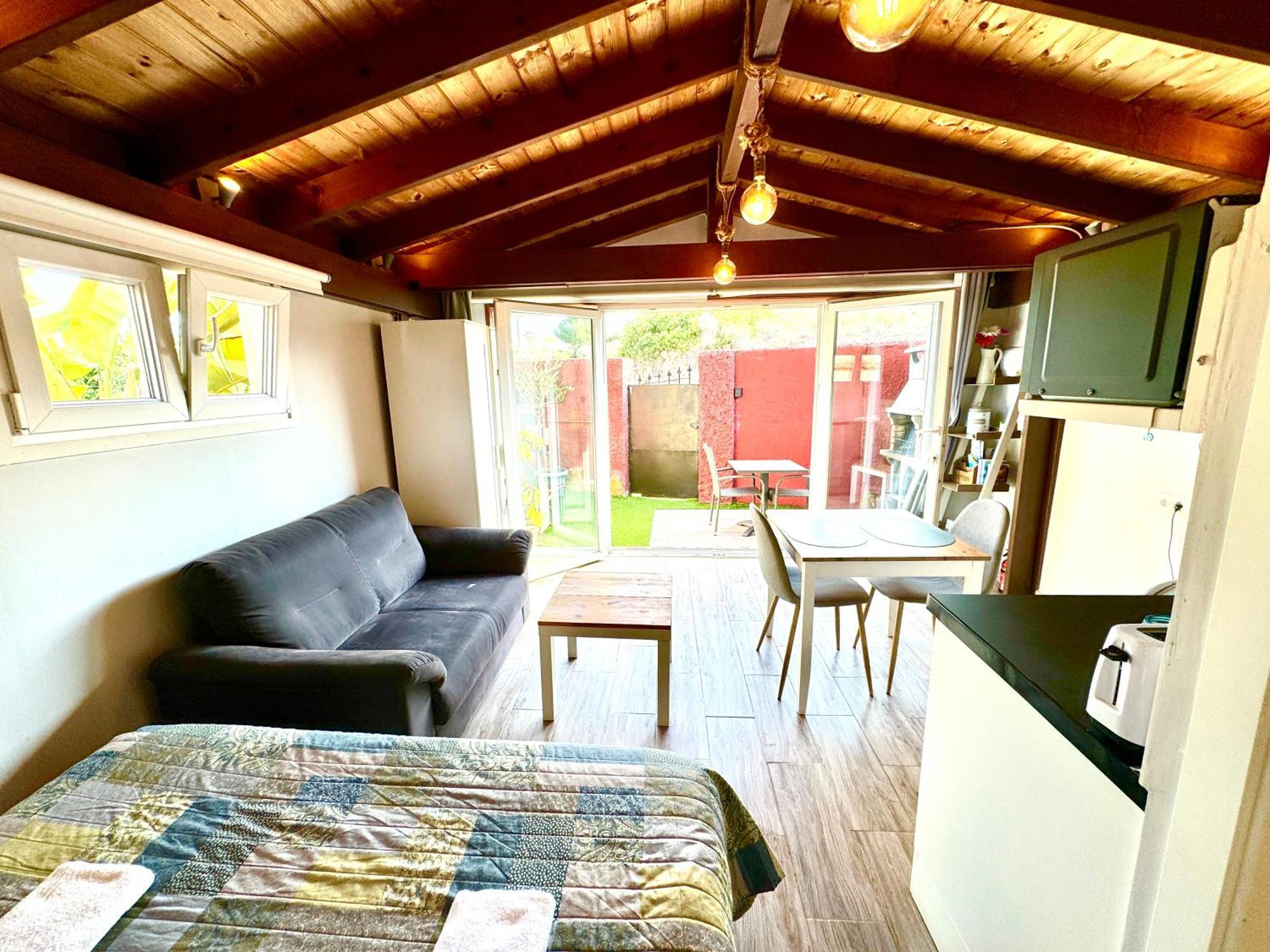 3 Casita-estudio Con Jardin En La Playa