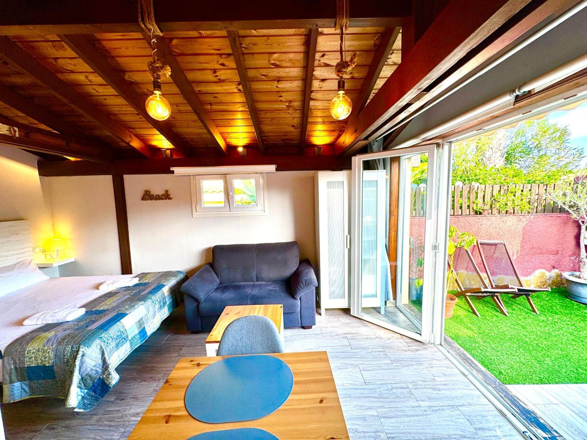 3 Casita-estudio Con Jardin En La Playa *